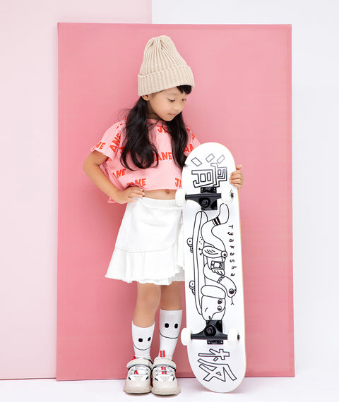 Get Nice Pink Skateboard Photos at Amazing Baby and Newborn Photo Studio Malaysia